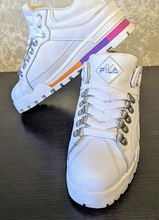Оригінальні шкіряні кросівки fila trailblazer (артикул: 5hm00523-118)