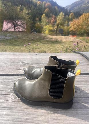 Черевики унісекс clarks челсі хакі