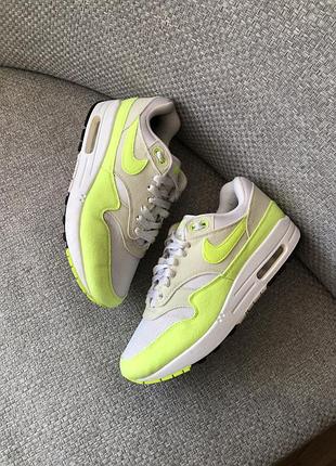 Жіночі кросівки nike air max