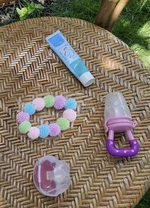 Лот набір для немовляти, пустушка nuk, chicco  physio soft, ніблер, крем для сосків, футляр для пустушки, набор для малыша