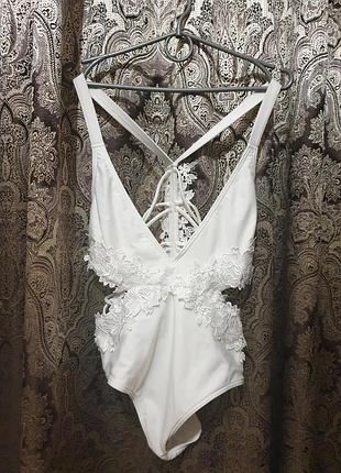 Купальник цельный. белый asos