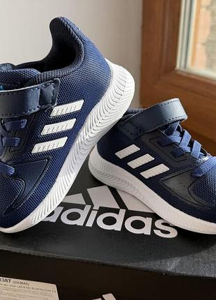 Кросівки дитячі adidas сині, розмір 21