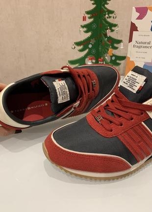 Стильнячие кроссовки tommy hilfiger, размер 37-37,5 (24 см)2 фото