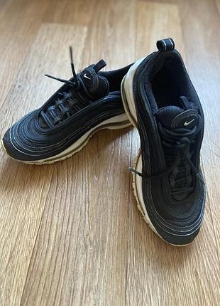 Кросівки жіночі nike чорні 38.5