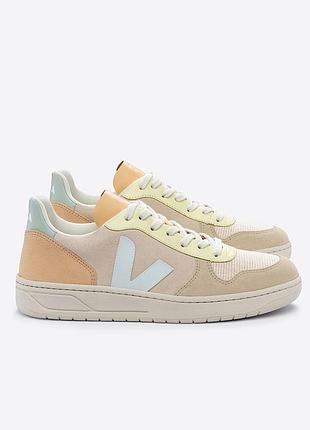 Кроссовки veja v-10 suede в пастельной расцветке sable menthol multico