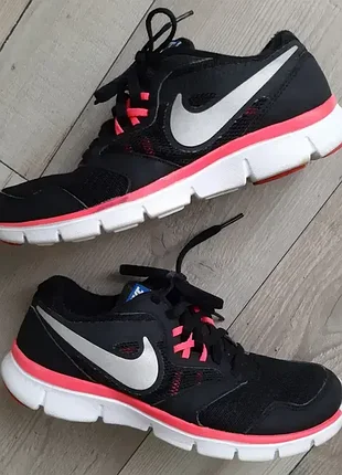Кроссовки nike (p. 36)