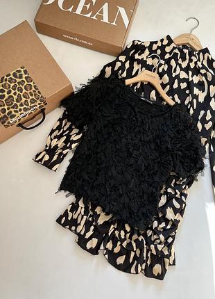 Фактурну блузка топ із бахромою/ворсом від бренду zara