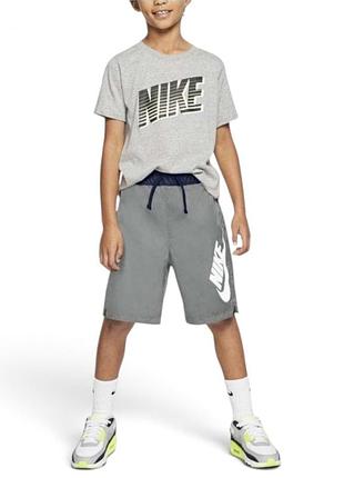 Тканинні шорти nike sportswear older kids' woven shorts.