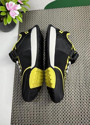 Оригинальные кроссовки на липучке clarks 6
