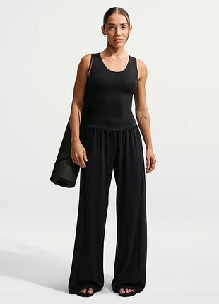 Жіночі штани nike zenvy women’s mid-rise wide-leg trousers преміальної якості iv4958-010 розмір: s