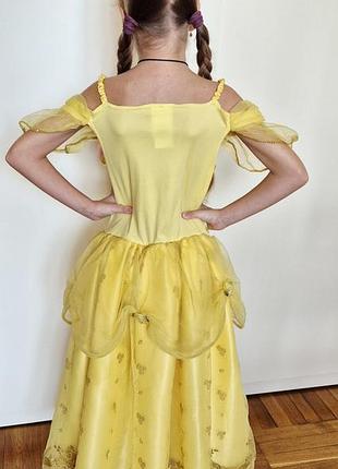 Карнавальный костюм принцессы белль из мультфильма disney «красота и чудовище».