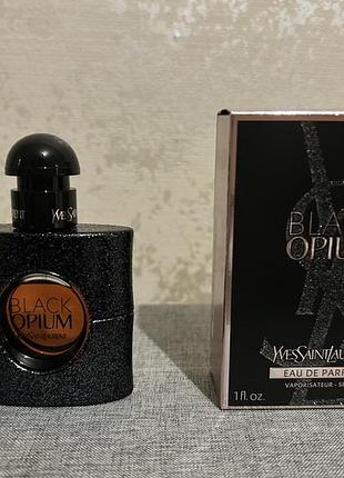 Жіноча парфумована вода black opium від yves saint laurent