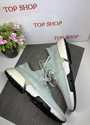 Оригінальні кросівки adidas 3