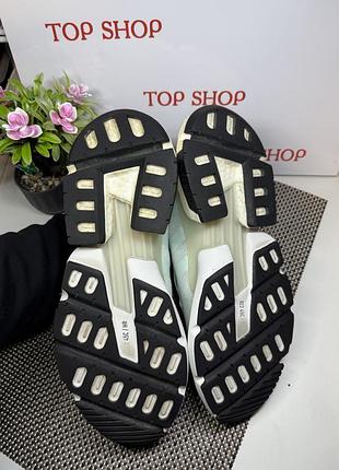 Оригінальні кросівки adidas 6
