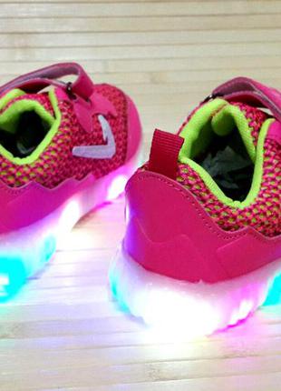Детские кроссовки для девочки со светящей подошвой размеры 23, 243 фото