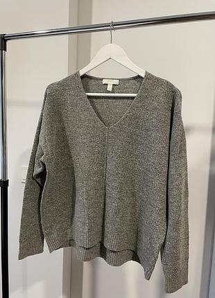Жіночий светр h&m сірий меланжевий з v-подібним вирізом, вільний крій, розмір m