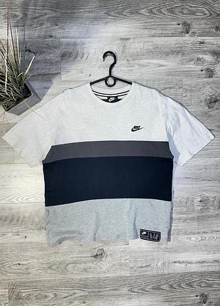 Оригінальна, спортивна футболка - nike