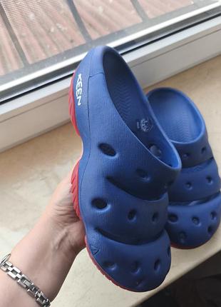 Оригинальные сабо keen yogui