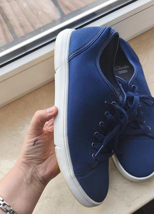 Легкие кроссовки clarks