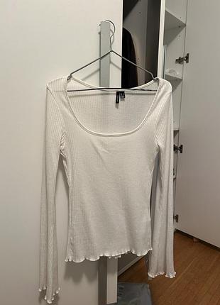 Кофта, лонгслів, з рукавами кльош, біла