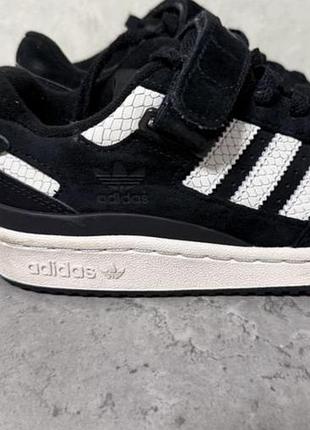 Кросівки adidas 6