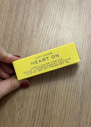 Помада marc jacobs heart on care & color lipstick