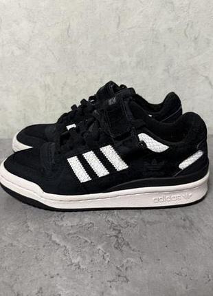Кросівки adidas
