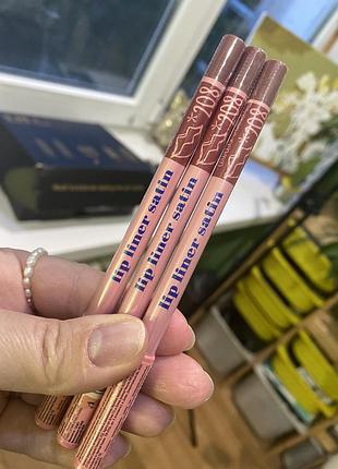 Олівці для губ гелеві lip liner satin, відтінок 208