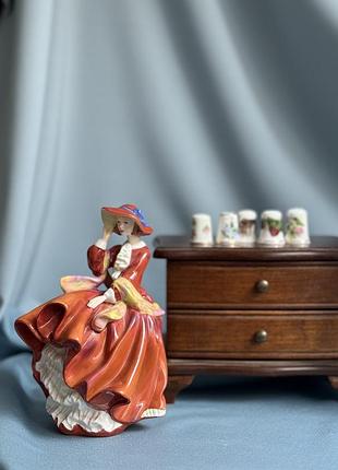 Вінтажна порцелянова фігурка royal doulton