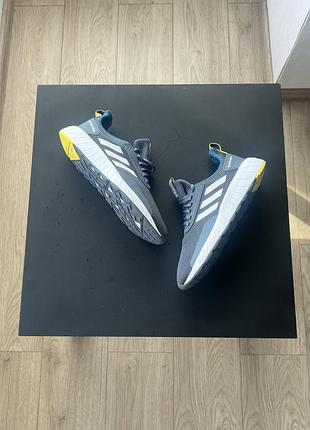 Кросівки adidas