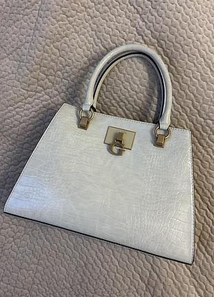 Сумка жіноча guess біла ділова