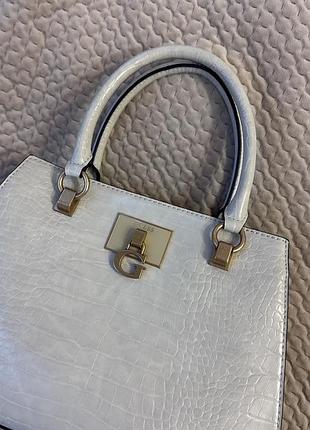 Сумка жіноча guess біла ділова 2