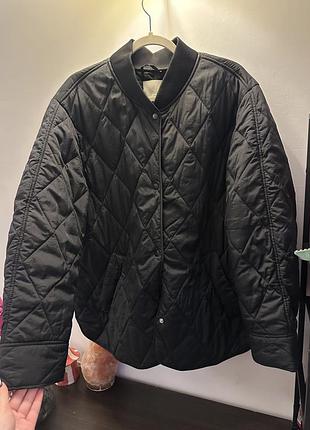 Чорний утеплений оверсайз бомбер h&m 4