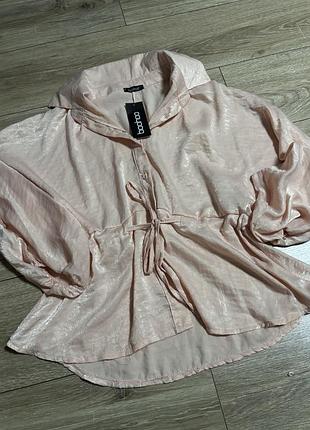 Ніжна блузка boohoo m розміру