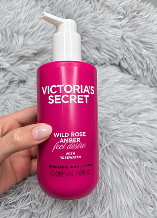 Victoria’s secret wild rose amber feel desire — лосьйон для тіла з рожевою водою 296 мл,  оригінал / victorias secret