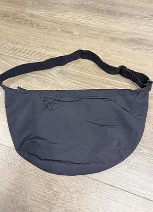 Сумка uniqlo nylon shoulder bag 4