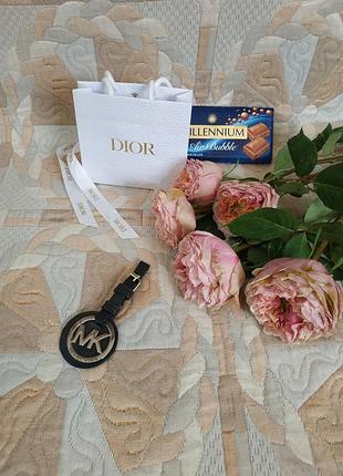 Брелок_подвеска на сумку с логотипом michael kors