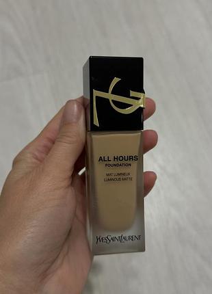 Тональна основа ysl all hours (mn7)