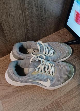 Кросівки nike