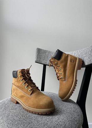 Жіночі осінні зимові ботинки чоботи взуття черевики timberland