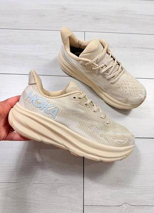 Кроссовки hoka cliftton 9 "shifting sand / eggnog" унисекс р.42eur 26,5см