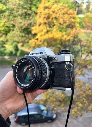 Легендарный пленочный фотоаппарат olympus om-10 + объектив zuiko mc 50mm f1.8