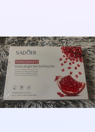 Жіночий подарунковий набір sadoer vitality bright skin six piece set з екстрактом гранату