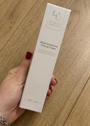 W.skin laboratory white glutathione tone up cream об'ємом 60 мл.