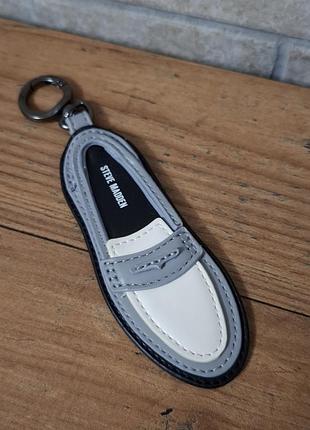Брелок steve madden