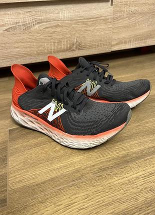 Кросівки чоловічі new balance fresh foam 1080 v10 сірі з помаранчевим, розмір 44.5 (28.5 см)