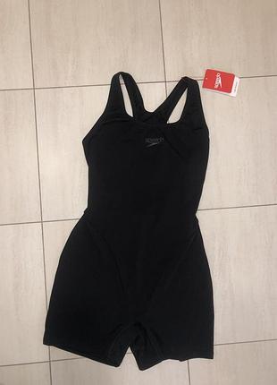 Купальник суцільний шортами speedo