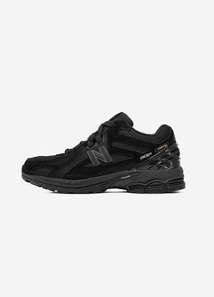 New balance 1906r fur total black