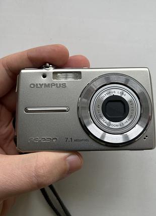 Винтажный фотоаппарат стильная камера 2000х olympus fe-230