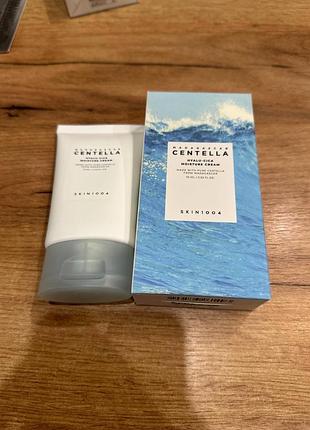 Зволожувальний крем для обличчя skin1004 madagascar centella hyalu-cica moisture cream (75 ml)